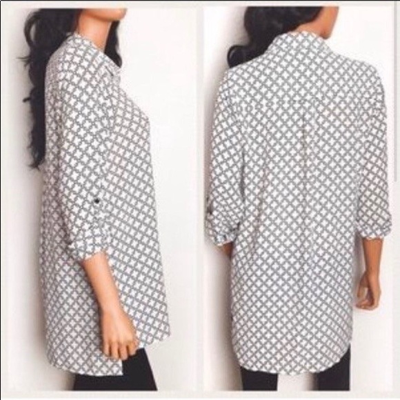 Pleione Long Sleeve Button Down Chain Link Print - Picture 14 of 15